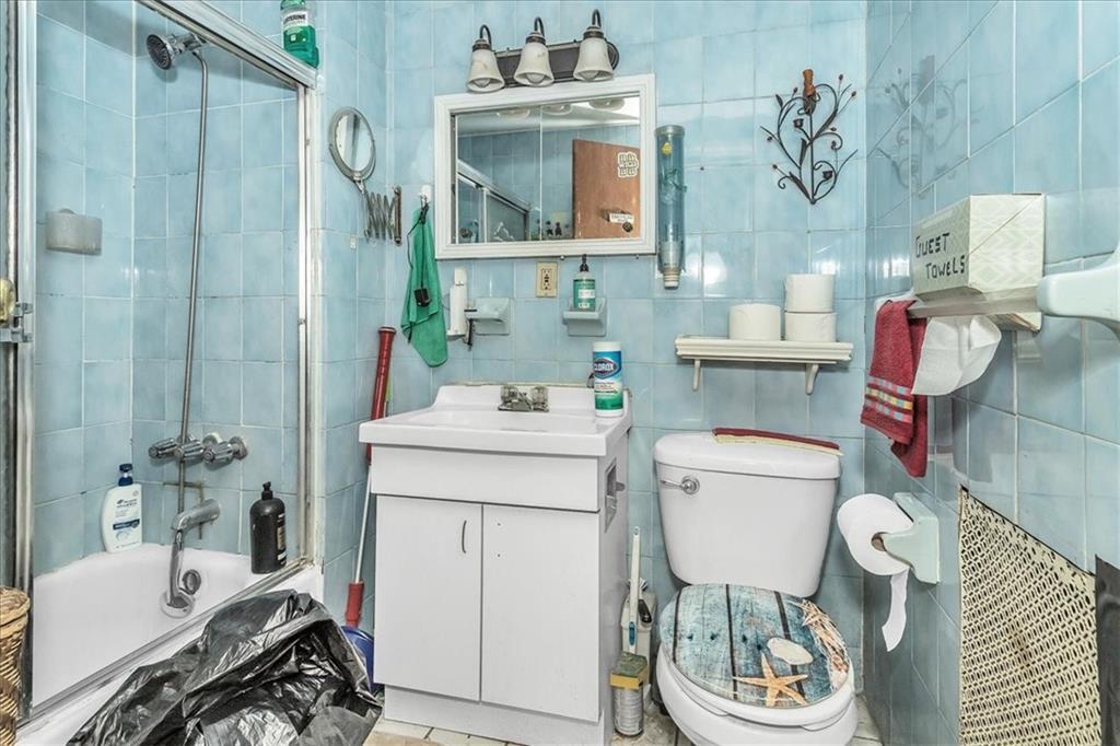 382 Manhattan Avenue Greenpoint Brooklyn NY 11211