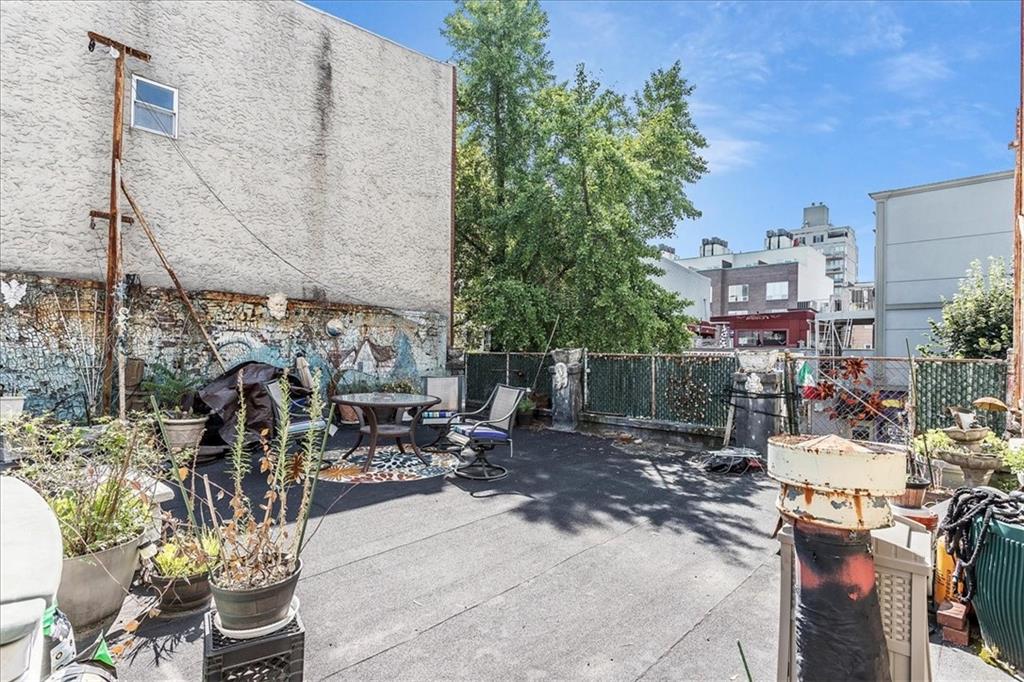 382 Manhattan Avenue Greenpoint Brooklyn NY 11211