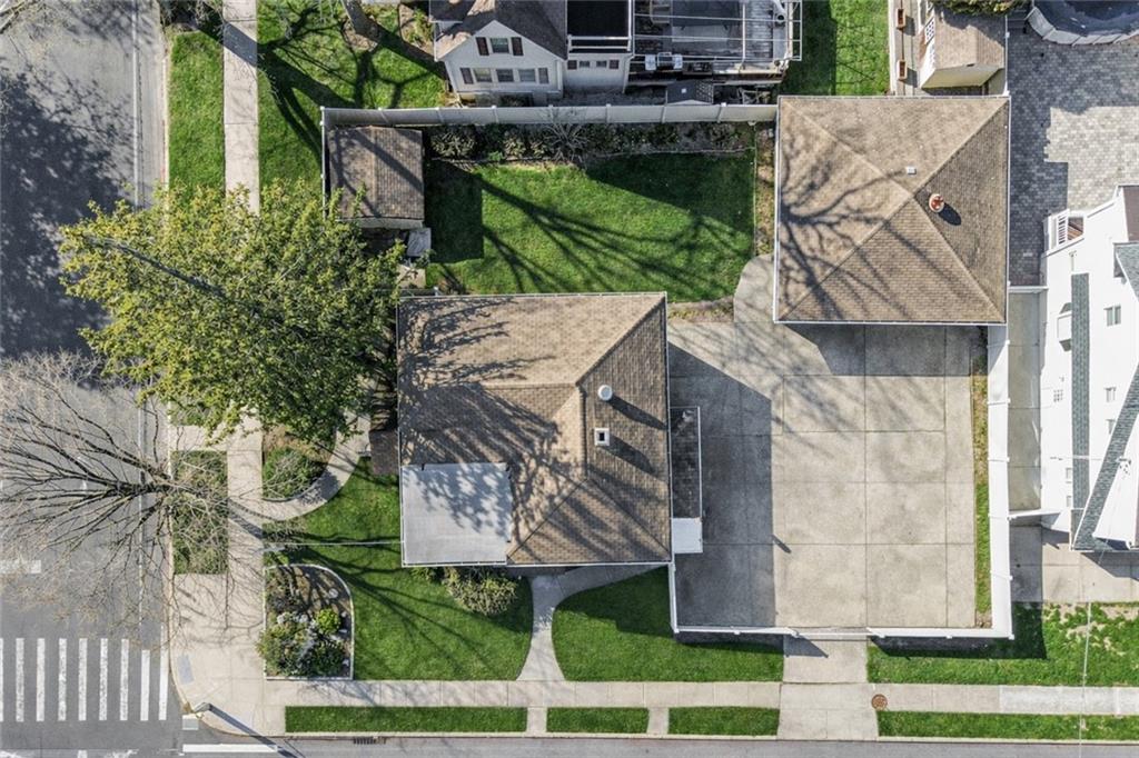 247 Guyon Avenue Oakwood Staten Island NY 10306