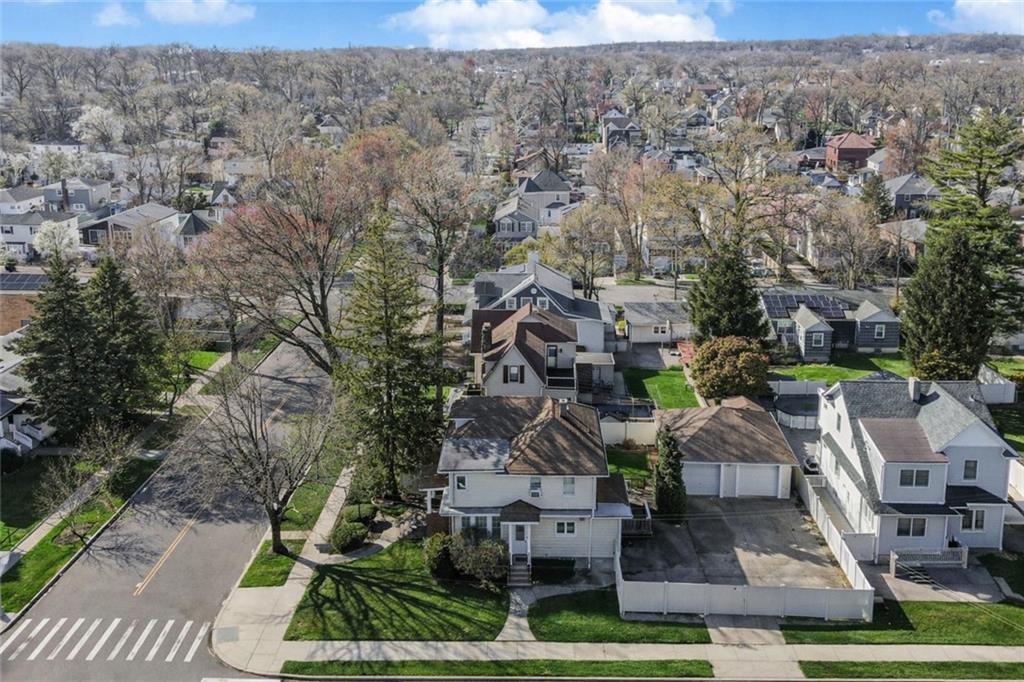 247 Guyon Avenue Oakwood Staten Island NY 10306