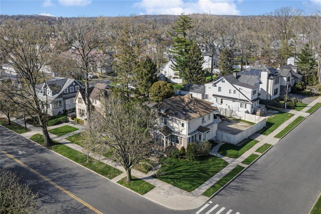 247 Guyon Avenue Oakwood Staten Island NY 10306