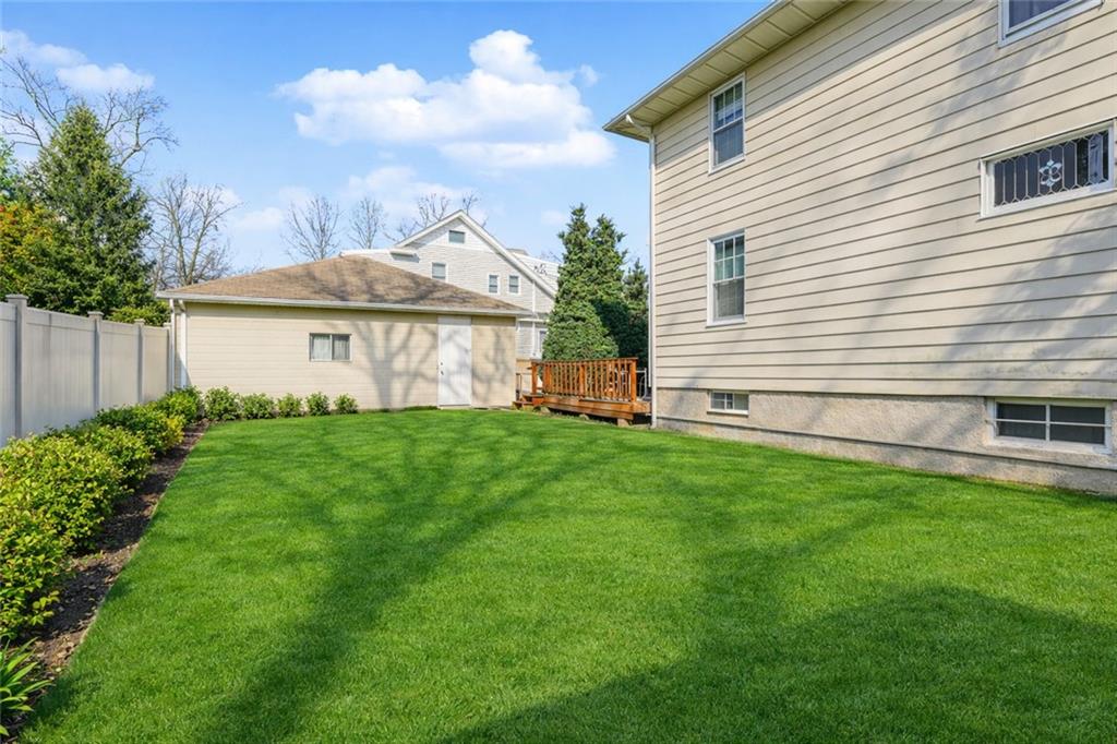 247 Guyon Avenue Oakwood Staten Island NY 10306