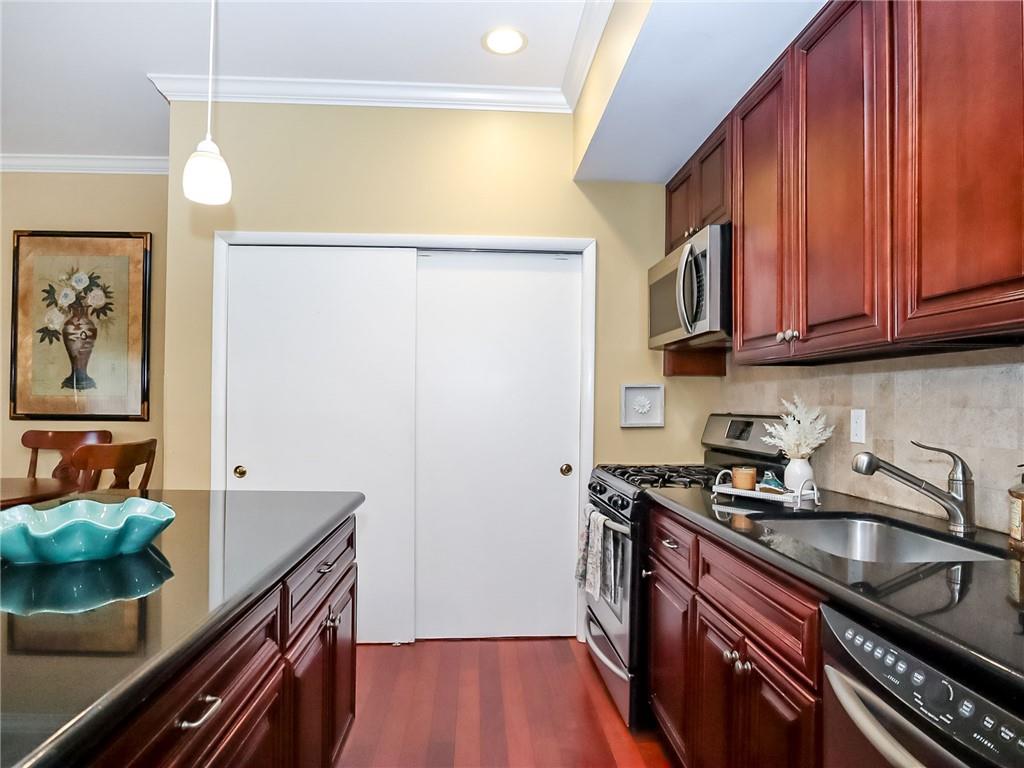 3871 Amboy Road Great Kills Staten Island NY 10308