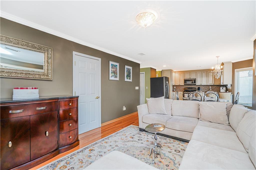 11 Whitaker Place Dongan Hills Staten Island NY 10304