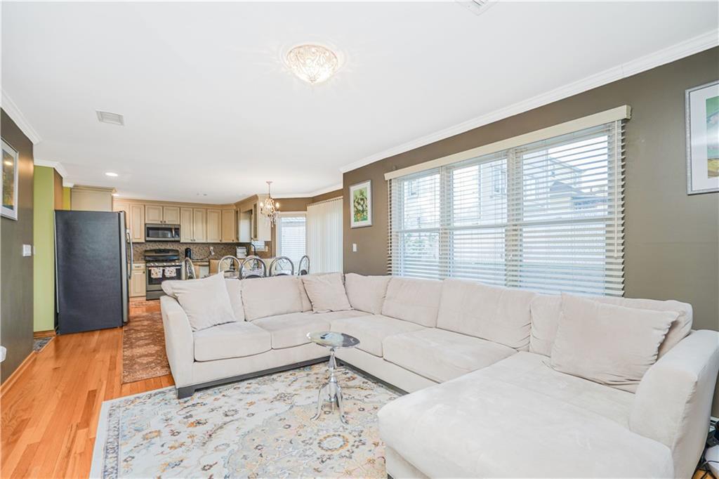 11 Whitaker Place Dongan Hills Staten Island NY 10304