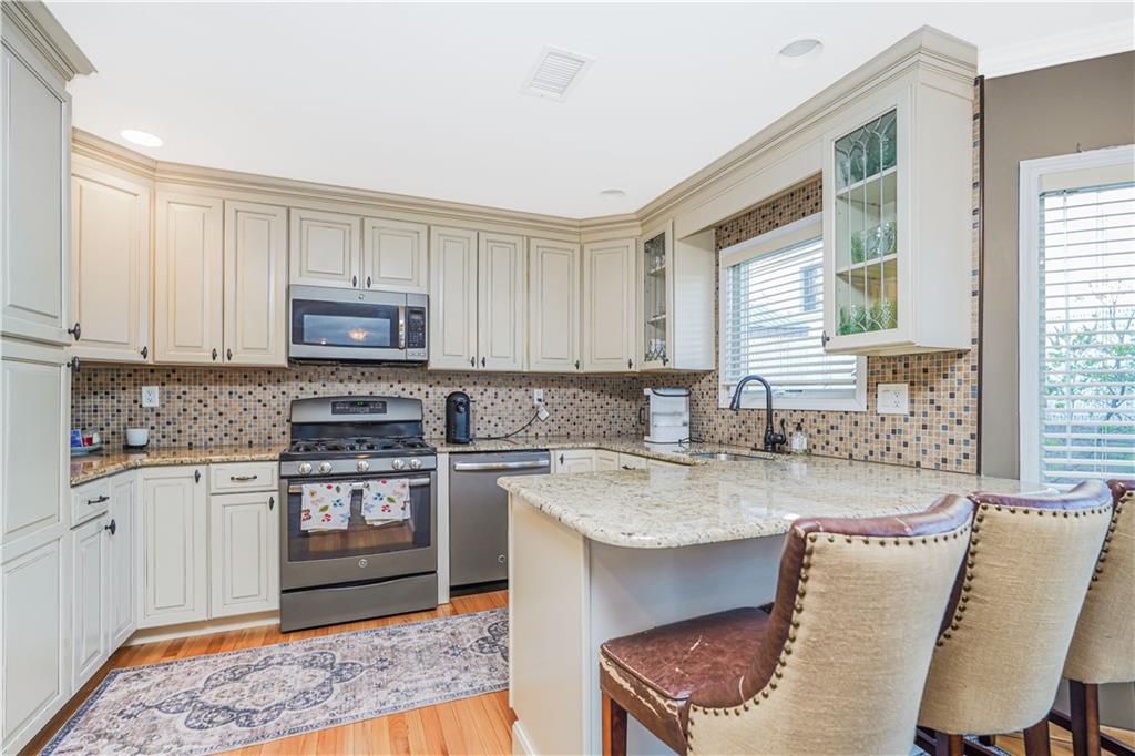 11 Whitaker Place Dongan Hills Staten Island NY 10304