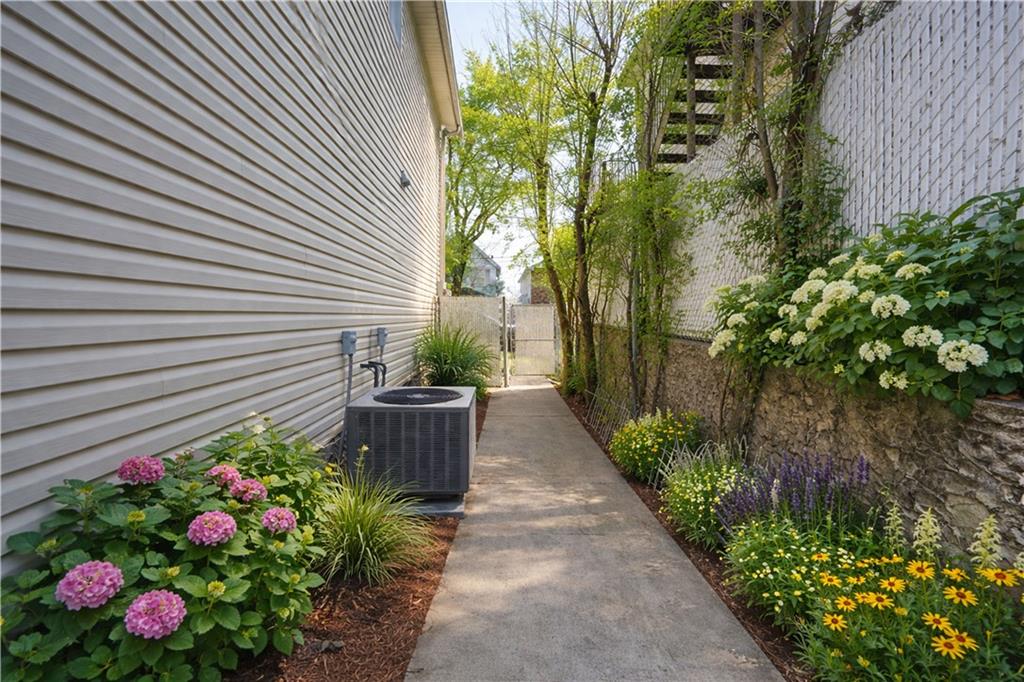 11 Whitaker Place Dongan Hills Staten Island NY 10304