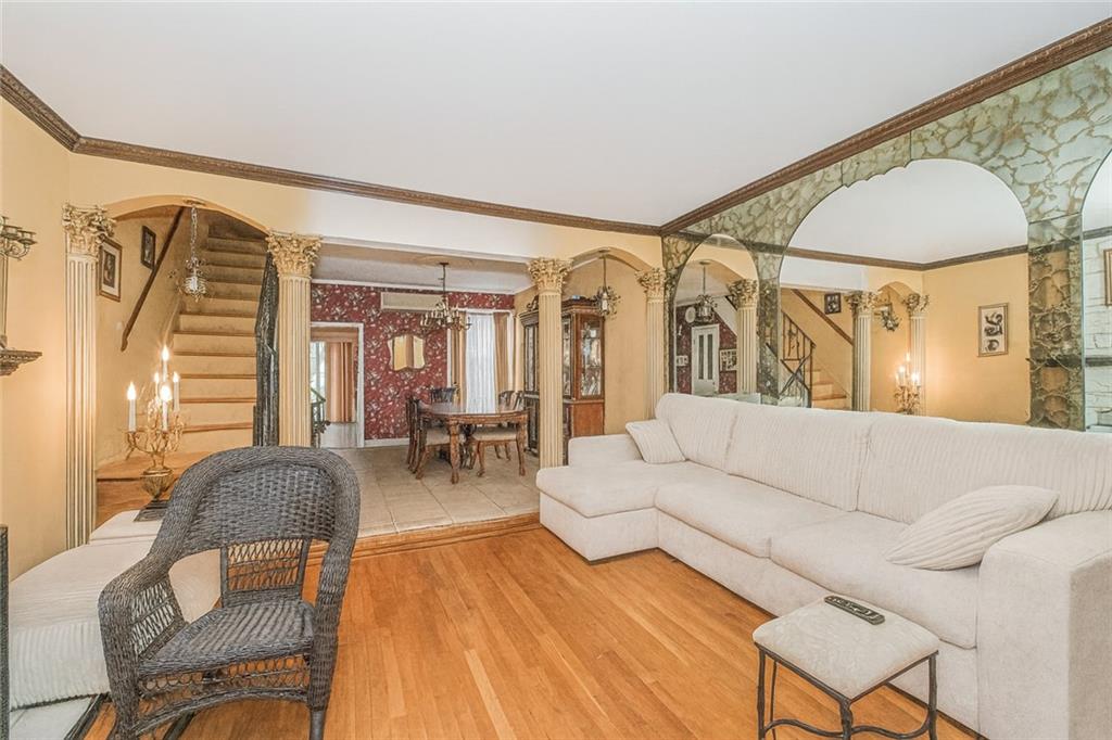 1075 77th Street Dyker Heights Brooklyn NY 11228