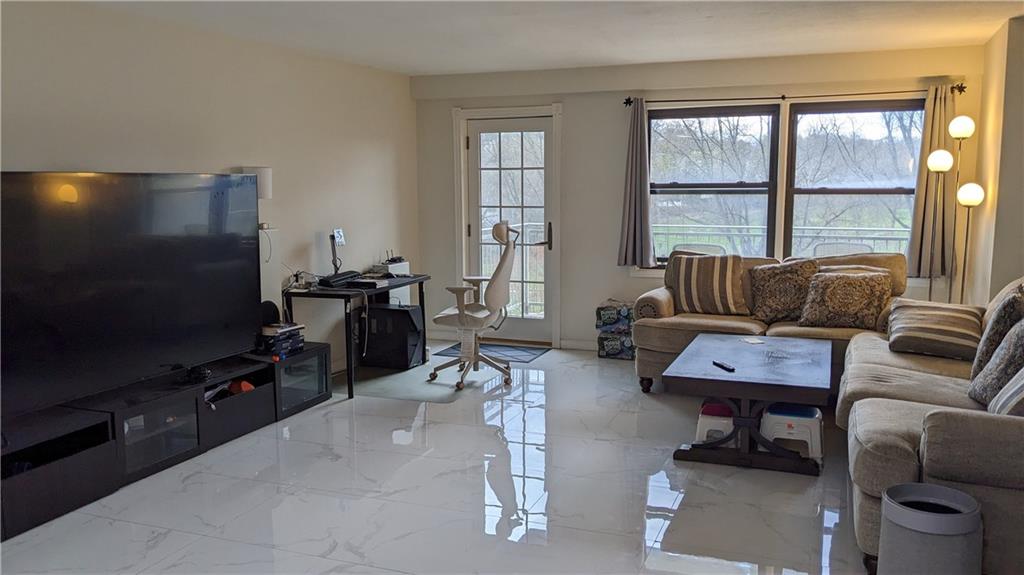 1100 Clove Road Sunnyside Staten Island NY 10301