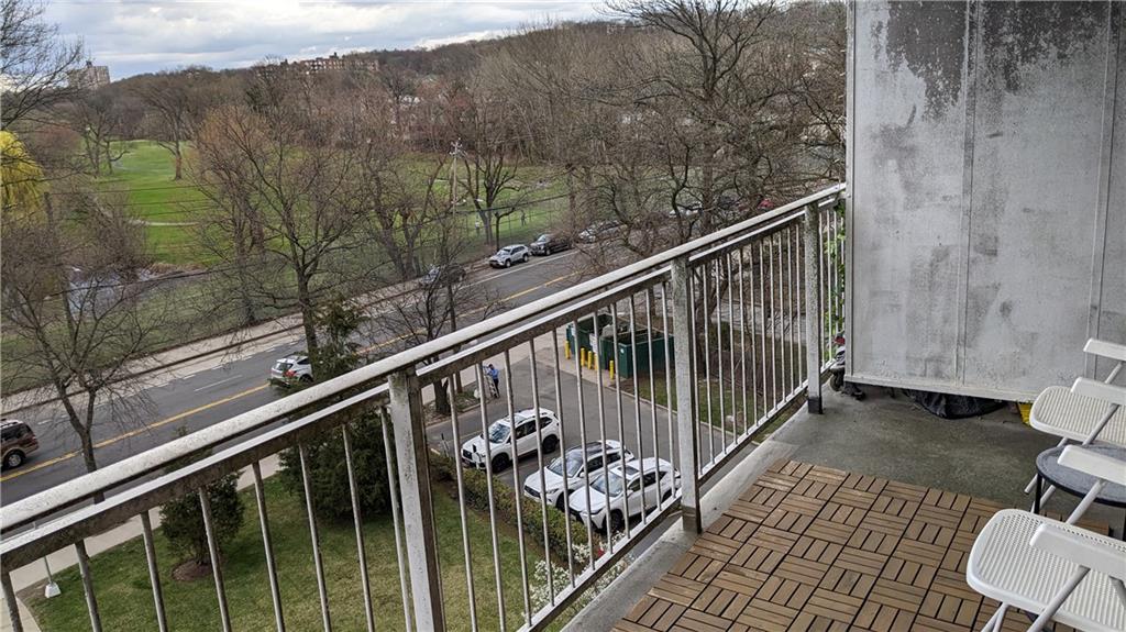 1100 Clove Road Sunnyside Staten Island NY 10301