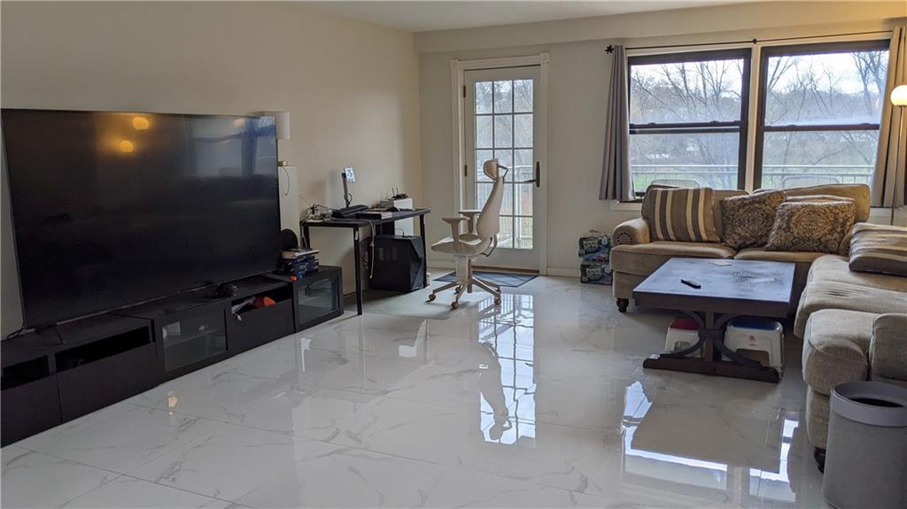 1100 Clove Road Sunnyside Staten Island NY 10301