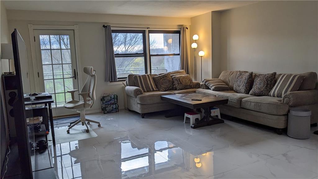 1100 Clove Road Sunnyside Staten Island NY 10301