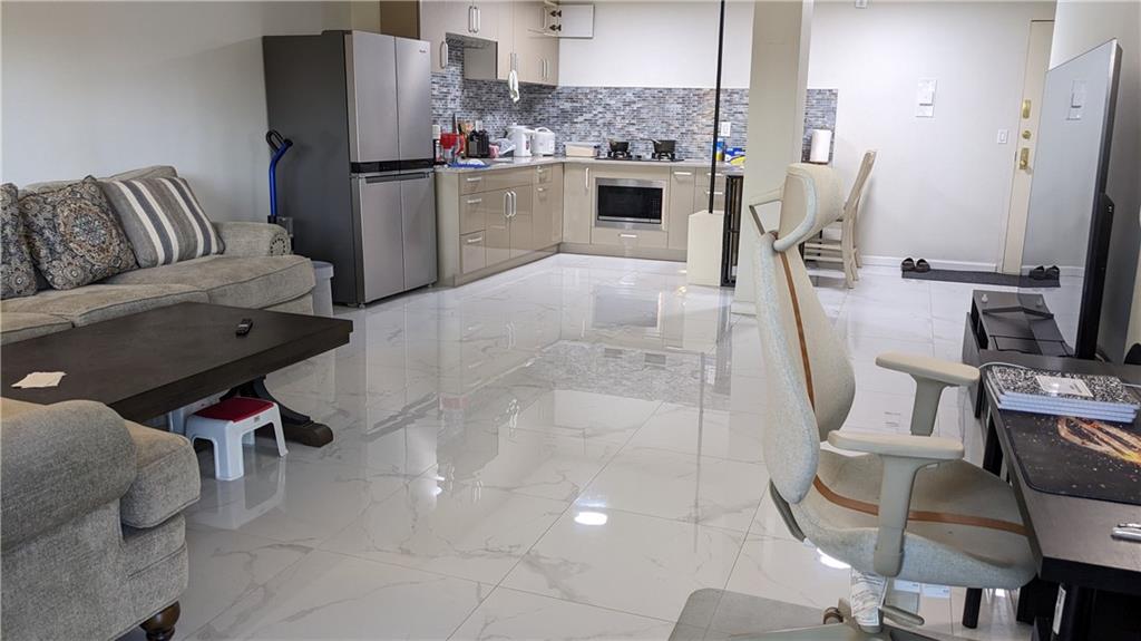 1100 Clove Road Sunnyside Staten Island NY 10301
