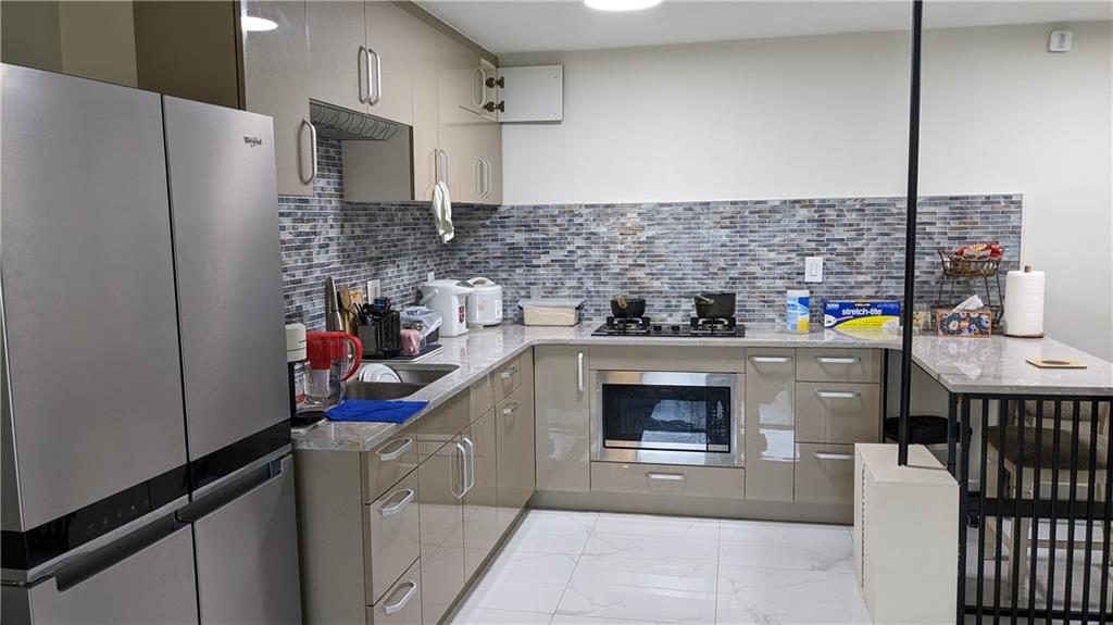1100 Clove Road Sunnyside Staten Island NY 10301