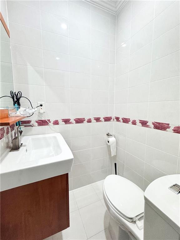 2148 East 34th Street Marine Park Brooklyn NY 11234