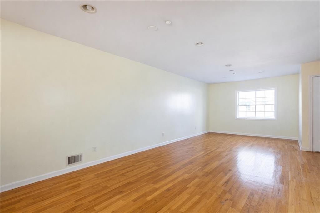 69 Alex Circle South Beach Staten Island NY 10305