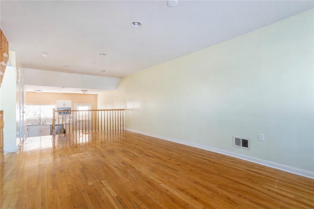 69 Alex Circle South Beach Staten Island NY 10305