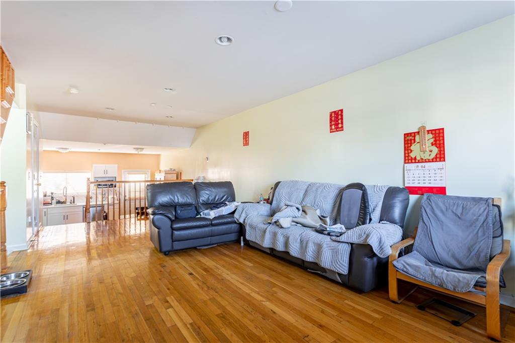 69 Alex Circle South Beach Staten Island NY 10305