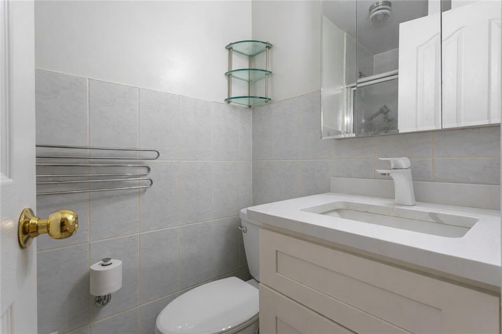 69 Alex Circle South Beach Staten Island NY 10305