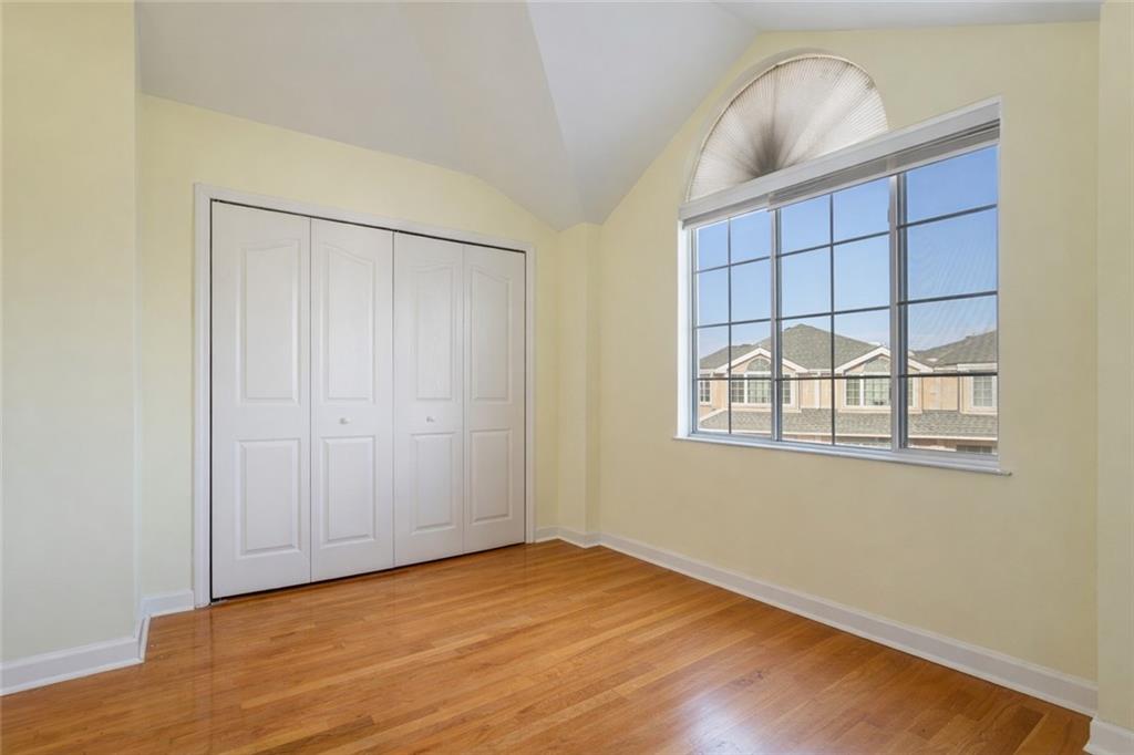 69 Alex Circle South Beach Staten Island NY 10305