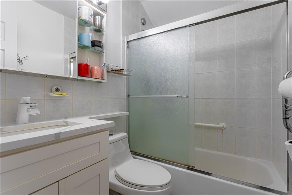 69 Alex Circle South Beach Staten Island NY 10305