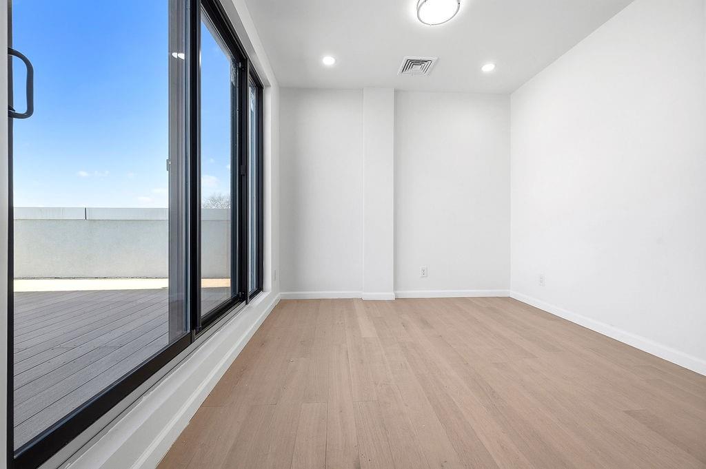 207 Bay 35th Street Bath Beach Brooklyn NY 11214