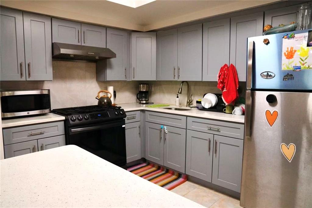 195 Bay 46th Street Bath Beach Brooklyn NY 11214