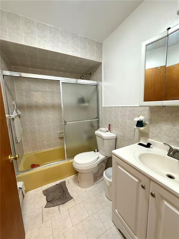 195 Bay 46th Street Bath Beach Brooklyn NY 11214