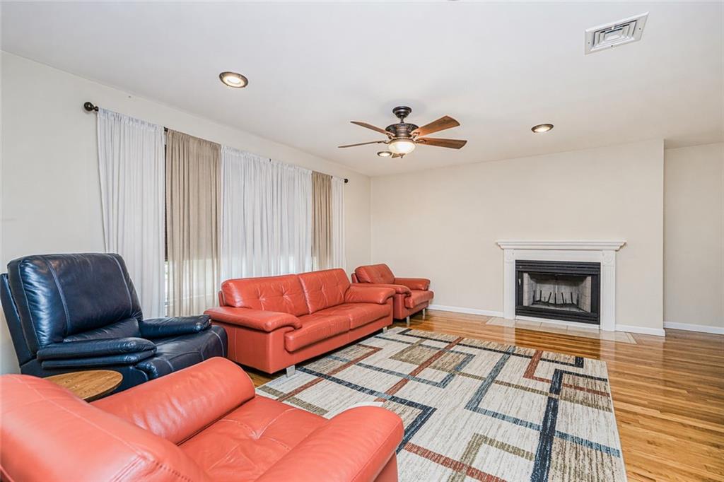 68 Eltingville Boulevard Eltingville Staten Island NY 10312