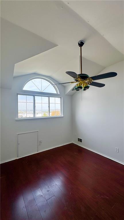 33 Lillie Lane Heartland Village State Island NY 10314