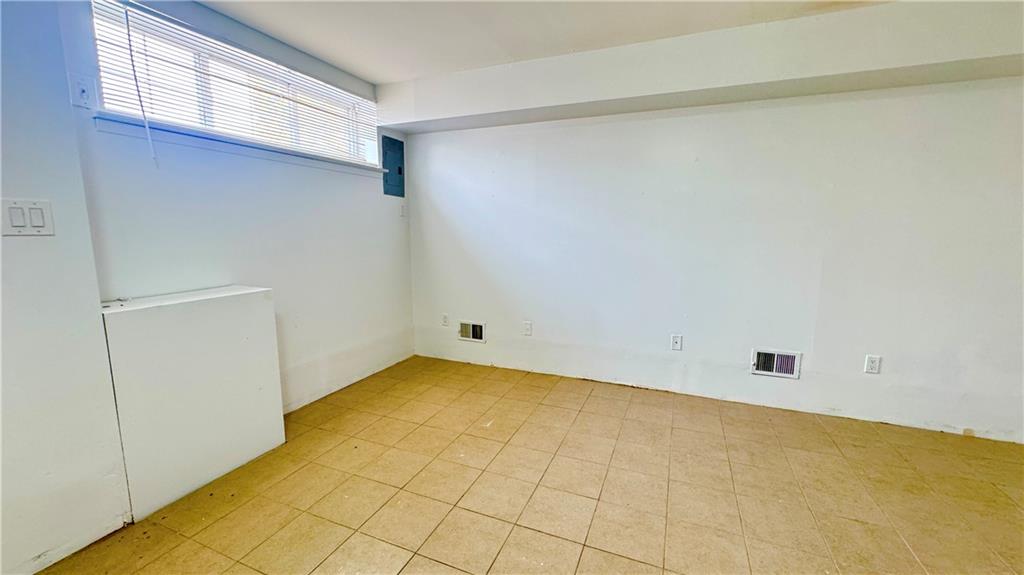 33 Lillie Lane Heartland Village State Island NY 10314