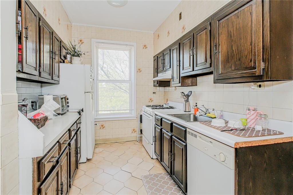 4093 Bedford Avenue Madison Brooklyn NY 11229