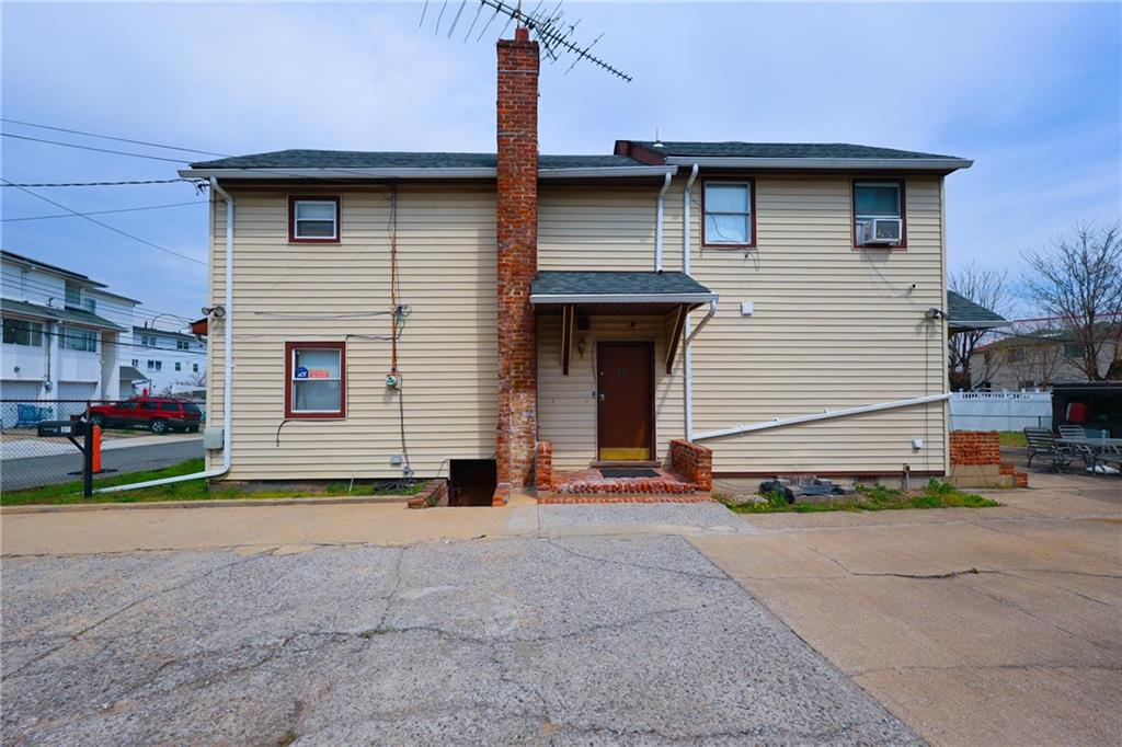 31 Post Lane Mariner's Harbor Staten Island NY 10303