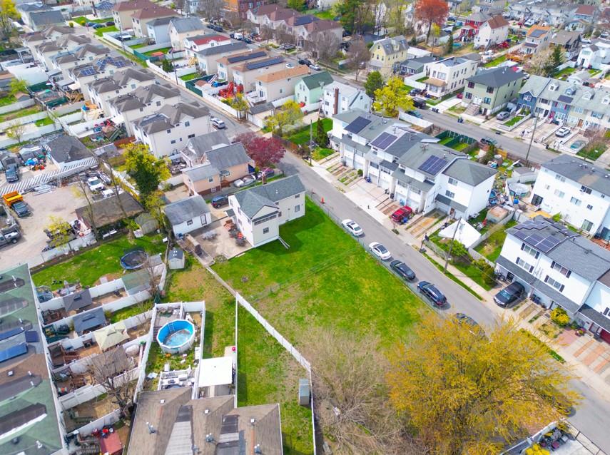 31 Post Lane Mariner's Harbor Staten Island NY 10303