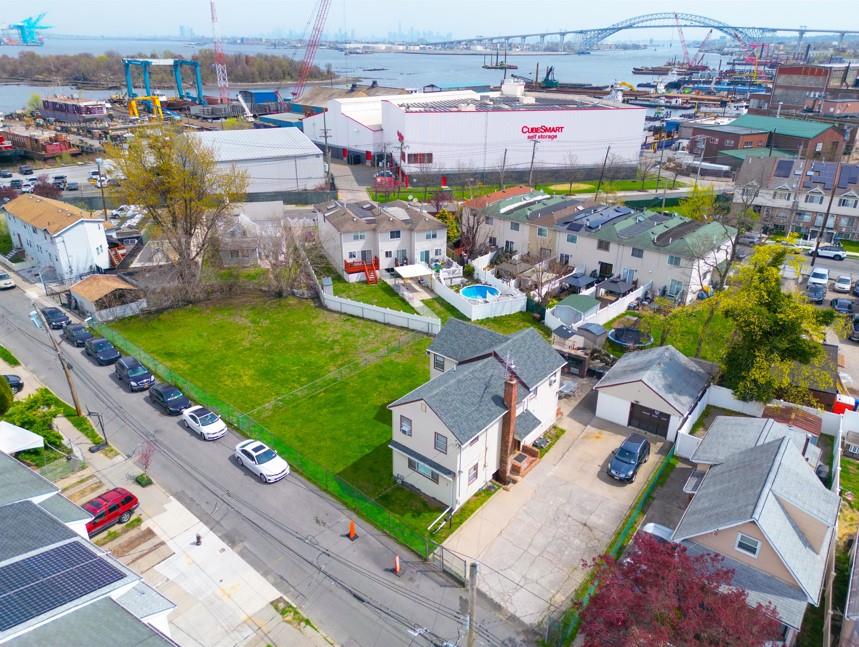 31 Post Lane Mariner's Harbor Staten Island NY 10303