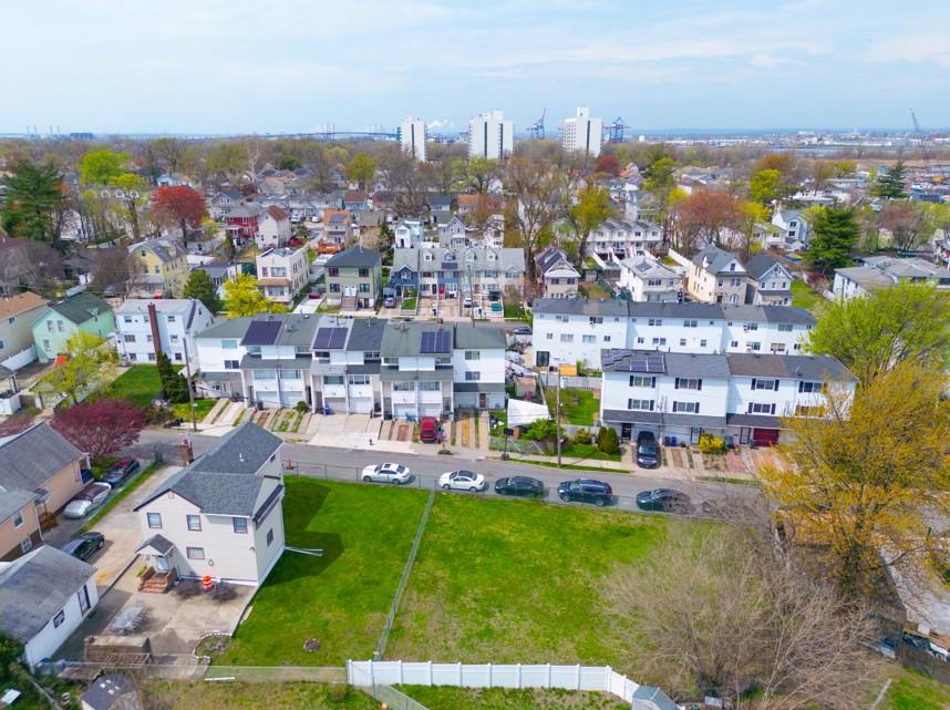 31 Post Lane Mariner's Harbor Staten Island NY 10303