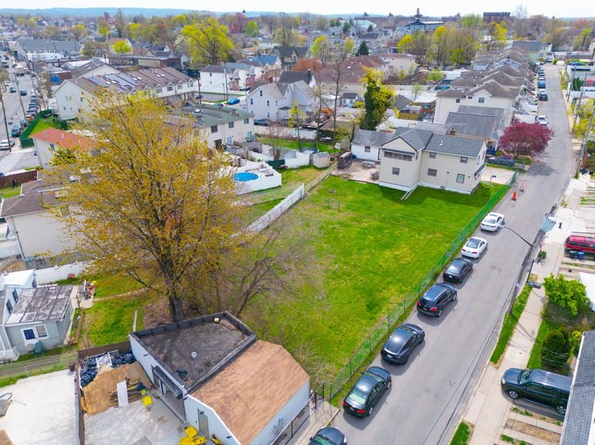 31 Post Lane Mariner's Harbor Staten Island NY 10303