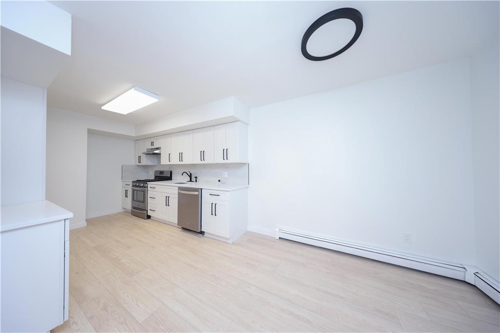 22 Gardenia Lane New Springville Staten Island NY 10314