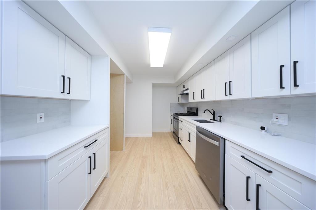 22 Gardenia Lane New Springville Staten Island NY 10314