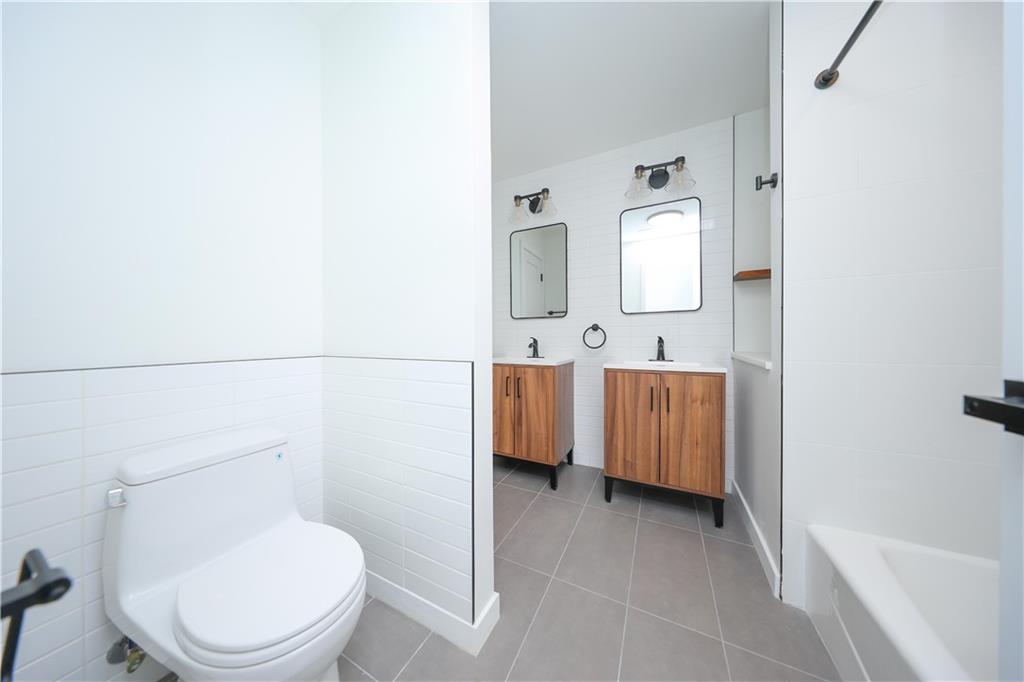 22 Gardenia Lane New Springville Staten Island NY 10314