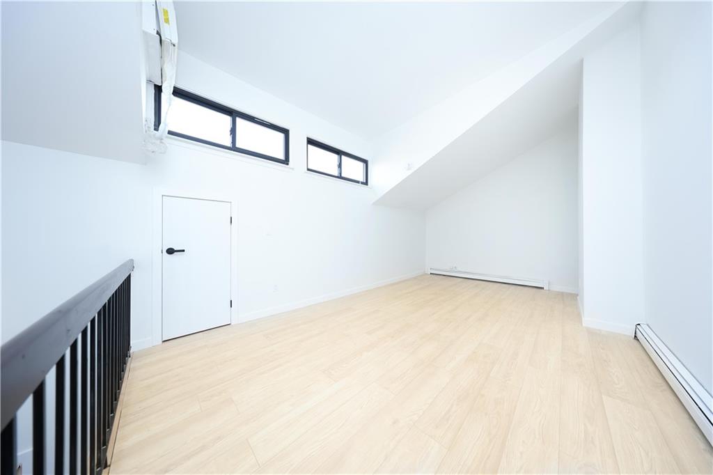 22 Gardenia Lane New Springville Staten Island NY 10314