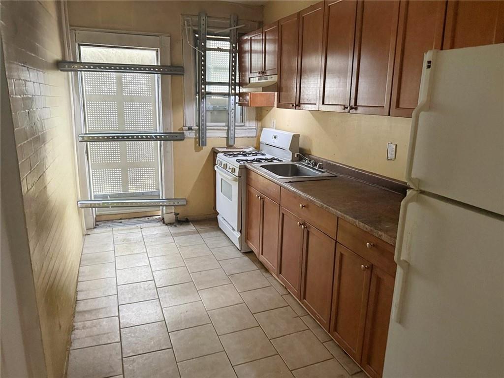 23 Kenilworth Place Flatbush Brooklyn NY 11210