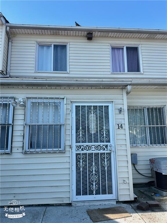 14 GREENTREE Lane Bulls Head State Island NY 10314