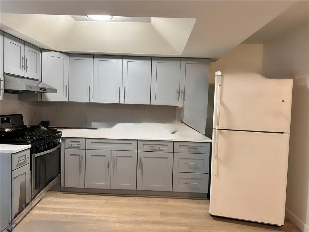 14 GREENTREE Lane Bulls Head State Island NY 10314