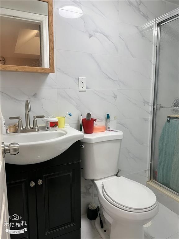 14 GREENTREE Lane Bulls Head State Island NY 10314