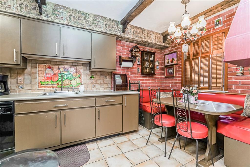 2 Madison Avenue Graniteville Staten Island NY 10314