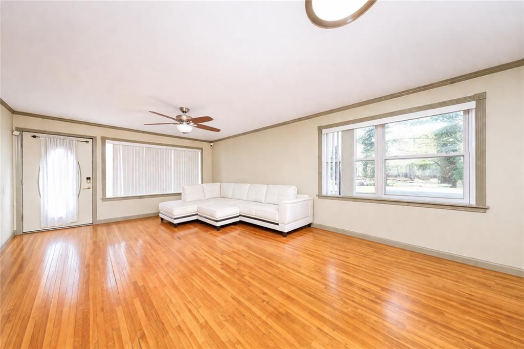 25 Amazon Court Clifton Staten Island NY 10304