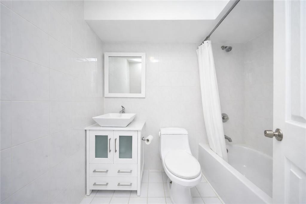 25 Amazon Court Clifton Staten Island NY 10304