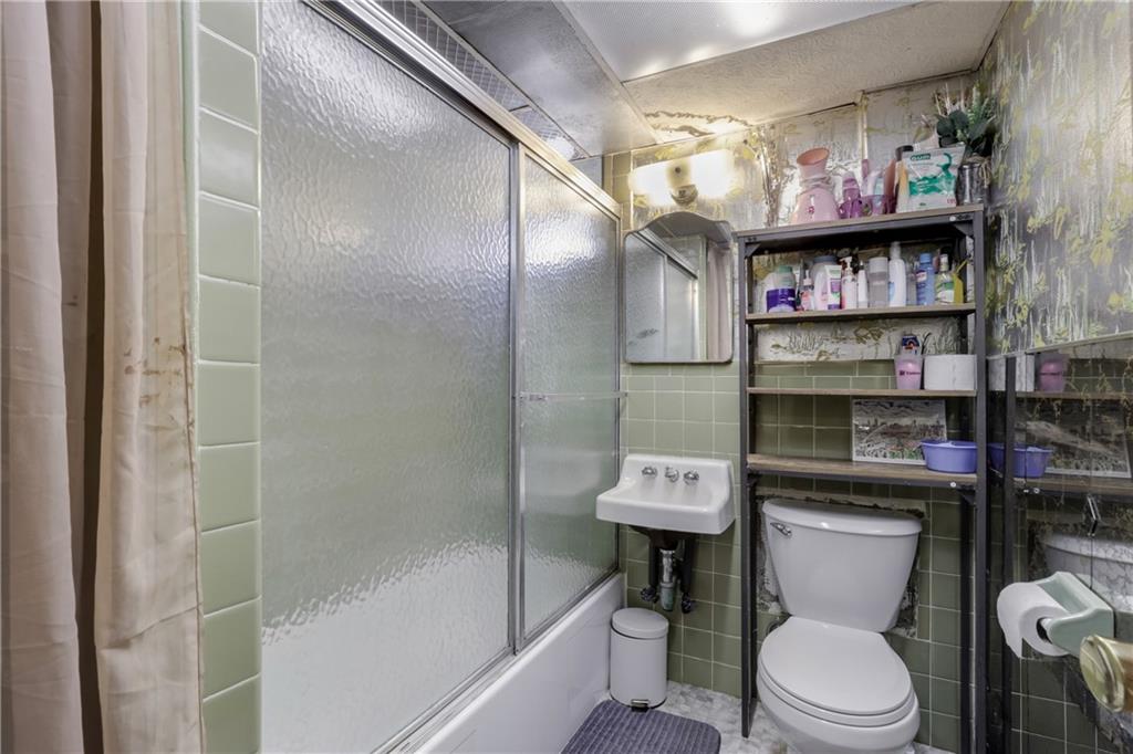 97-36 220th Street Queens Village Queens Village NY 11429