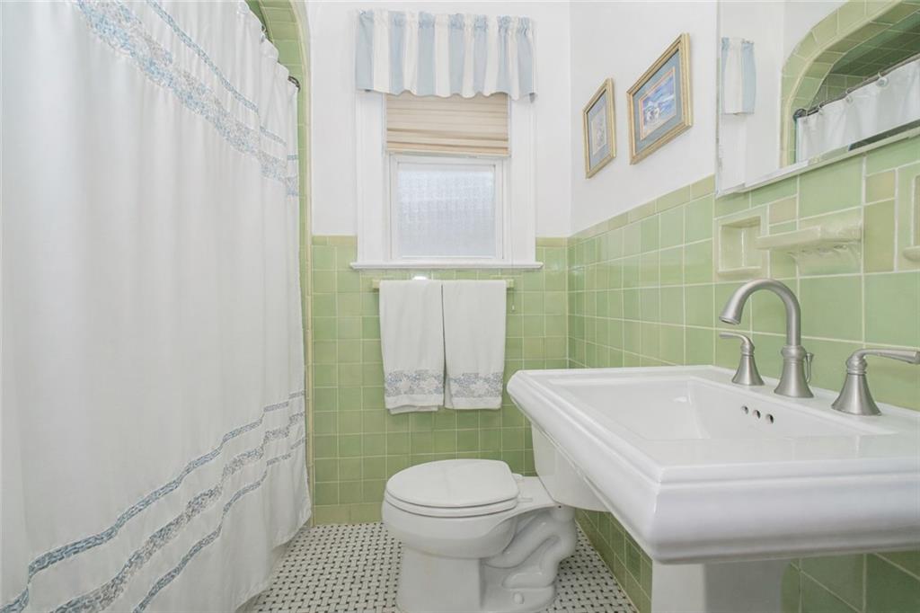 225 Bidwell Avenue Westerleigh Staten Island NY 10314